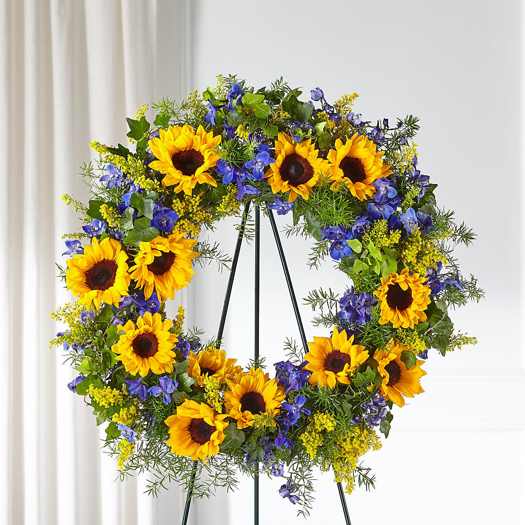 Bright Rays Wreath – St Lucie Flower Venue And Gifts, Fort Pierce FL