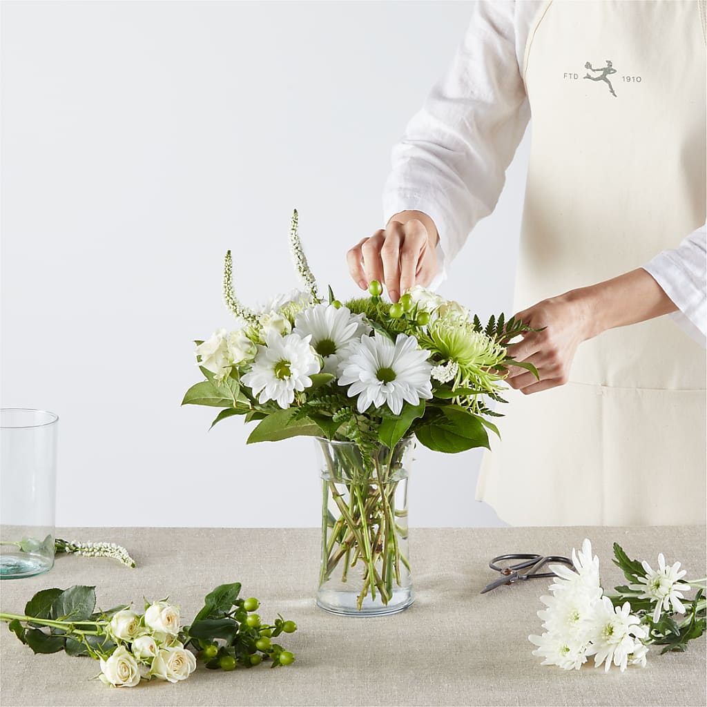 Irish Garden - A Florist Original –  St Lucie Flower Venue And Gifts, Fort Pierce FL